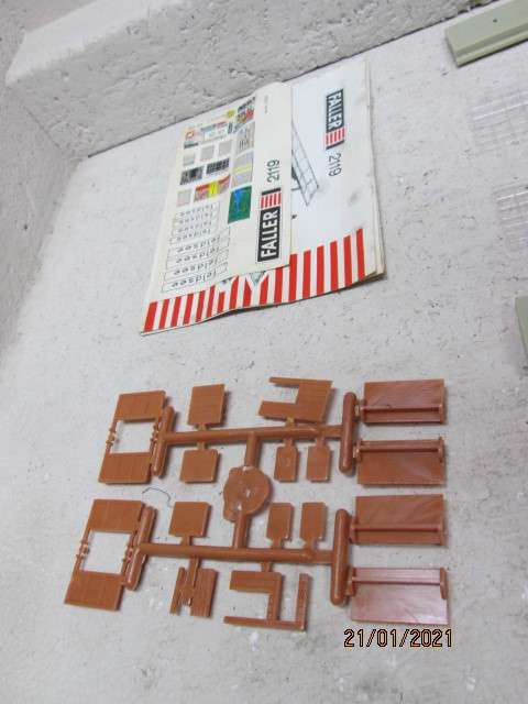N SCALE : FALLER : PLATFORM KIT - BOXED