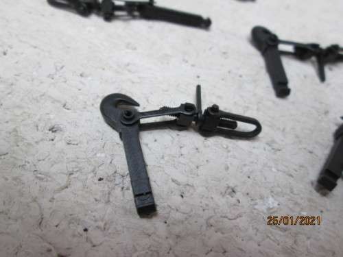 G SCALE : OLD STYLE COUPLINGS - X7 + BITS AND PIECES