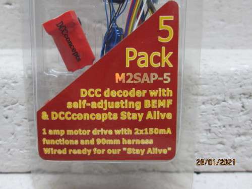 DCC CONCEPTS : M2SAP-5 8-pin 2-function M Series decoder with Stay Alive x5