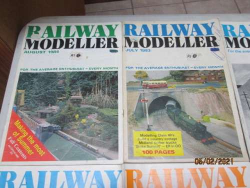 RAILWAY MODELLER  : X8 MAGAZINES