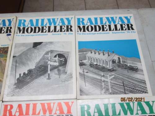 RAILWAY MODELLER  : X8 MAGAZINES