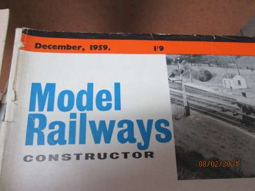 MODEL RAILWAYS : MAGAZINES X11