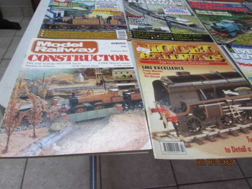MODEL RAILWAYS : MAGAZINES X11