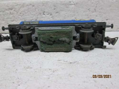 HO SCALE : LILYPUT: ARAL  TANKER - RAIL CLEANER