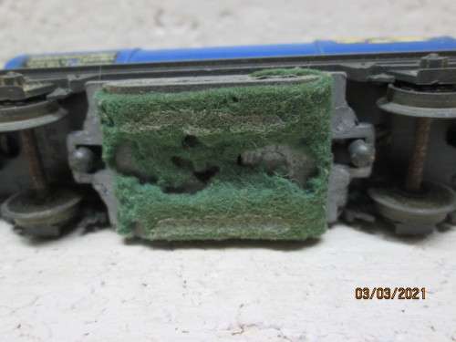 HO SCALE : LILYPUT: ARAL  TANKER - RAIL CLEANER