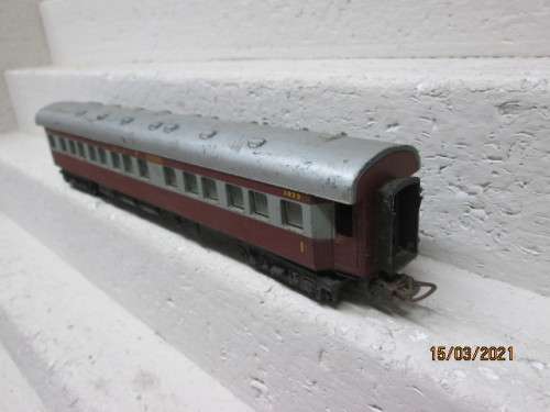 HO SCALE : LIMA SAR : TRANSKAROO FIRST CLASS COACH