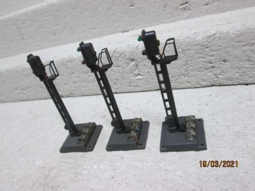 HO/OO SCALE : LIMA :  RAIL ROBOTS - X3