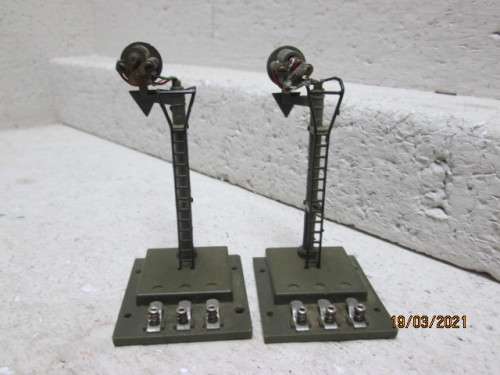 HO/OO SCALE : LIMA :  RAIL ROBOTS - X2