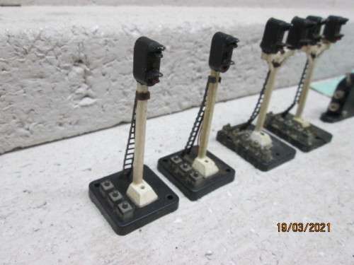 OO SCALE : HORNBY DUBLO : X4 RAIL ROBOTS + SWITCH