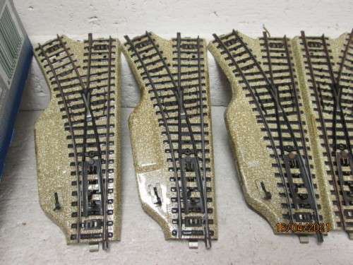 HO SCALE : MARKLIN : M TRACK - X98 PIECES