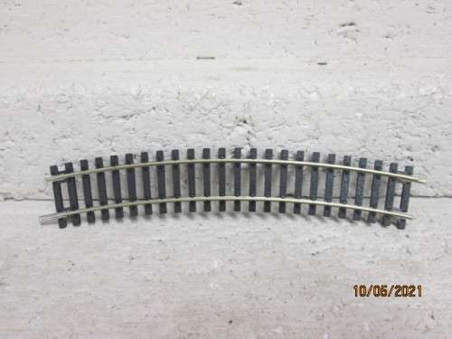 HO / OO SCALE : HORNBY : TRACK CURVE -  NO: R606