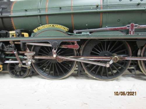OO SCALE : HORNBY CLASS 7P : 4-6-0 STEAM LOCOMOTIVE - BOXED