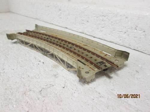 HO SCALE : MARKLIN : M TRACK - CURVED BRIDGE