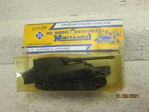 HO SCALE : ROCO : MINITANKS: GERMAN TANK DESTROYER - BOXED