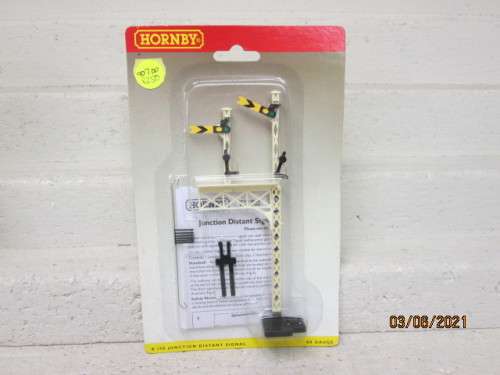 OO SCALE : HORNBY : JUNCTION DISTANCE SIGNAL - BOXED