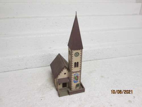 HO SCALE : CHURCH