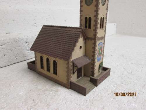 HO SCALE : CHURCH
