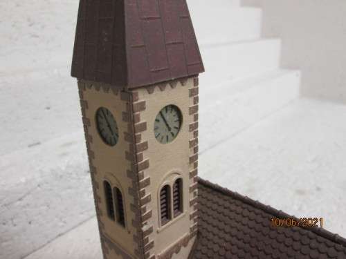 HO SCALE : CHURCH