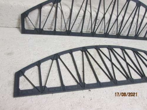 HO SCALE : CURVED CHORD TRUSS BRIDGE SIDES SET