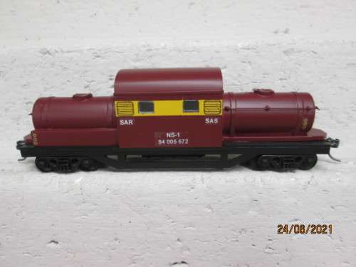HO SCALE : SAR STEAM HEATER VAN - BOXED