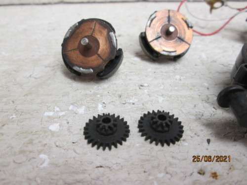 HO SCALE : LIMA : SAR :  5E ELECTRIC LOCOMOTIVE SPARES
