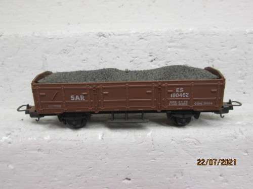 HO SCALE : LIMA : SAR : ES WAGON WITH COAL LOAD