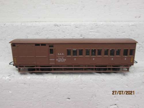 HO SCALE : LIMA SAR : V8 GAURDS VAN