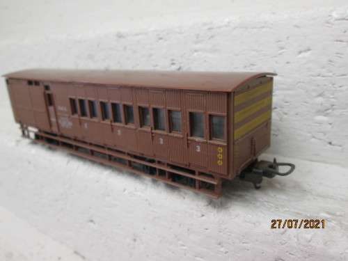 HO SCALE : LIMA SAR : V8 GAURDS VAN