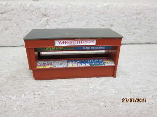 HO SCALE : STATION PLATFORM SHOP
