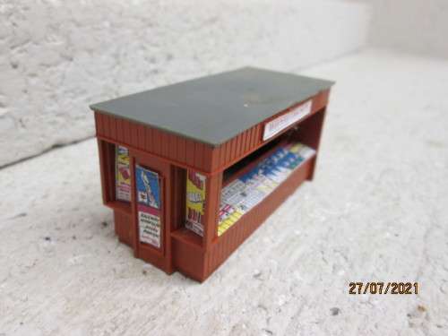 HO SCALE : STATION PLATFORM SHOP