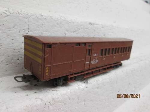 HO SCALE : LIMA SAR : V8 GAURD VAN
