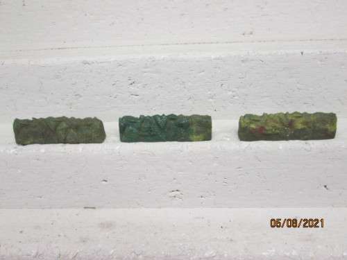 HO / OO SCALE : JandL.R.LTD PLASTIC HEDGING - X3