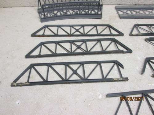 HO SCALE : BRIDGE BITS AND PIECES