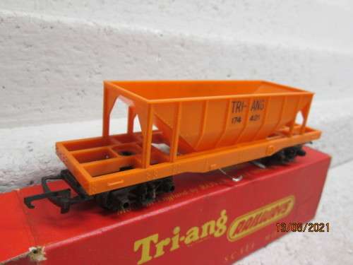 OO SCALE: TRIANG : OPEN AUTO HOPPER - BOXED