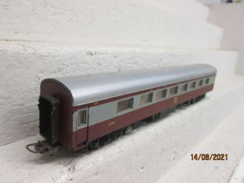 HO SCALE : LIMA SAR : TRANSKAROO DINING CAR- BOXED