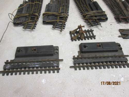 HO SCALE : FLIESCHMANN BRASS TRACK - X31 PIECES