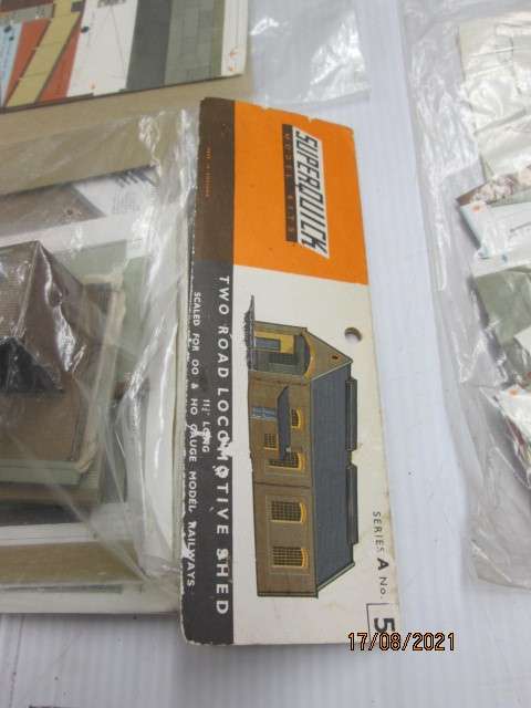 HO / OO SCALE : SUPAQUICK : BUILDING SCRAP YARD