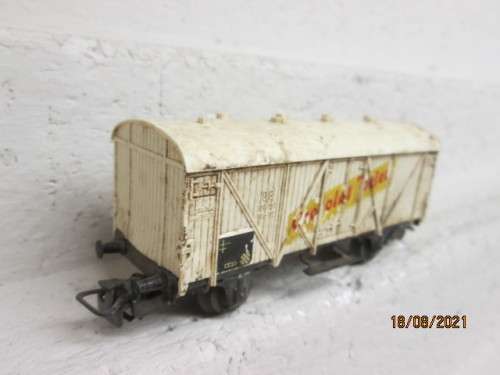 HO SCALE : MARLKIN : WHITE BOX CAR