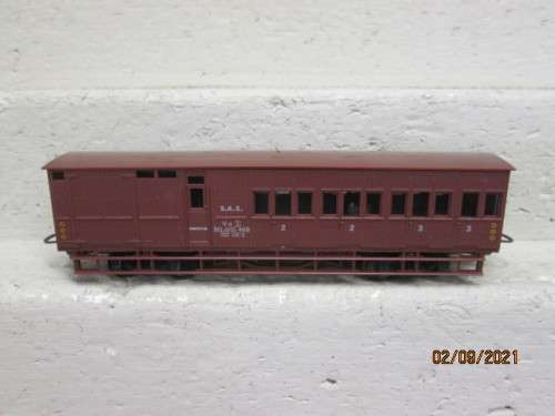HO SCALE : LIMA SAR : V8 GUARD VAN