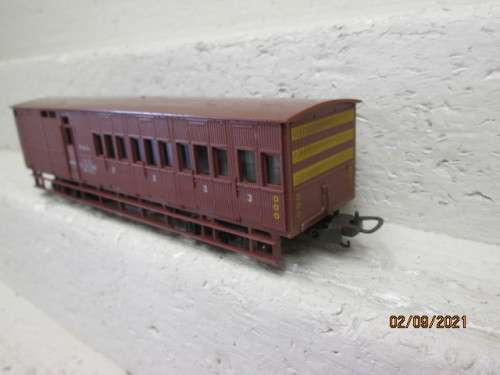 HO SCALE : LIMA SAR : V8 GUARD VAN