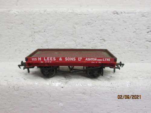 OO SCALE : BACHMANN : H LEES & SONS OPEN GOODS
