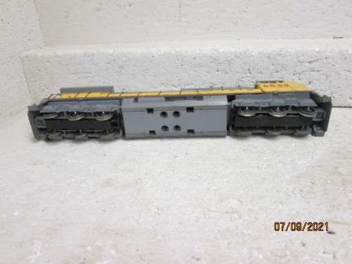 HO SCALE : ATHEARN : AC 4400 - UNION PACIFIC - DIESEL LOCOMOTIVE - DUMMY
