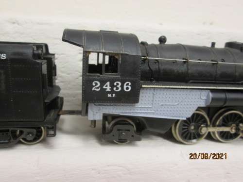 HO SCALE : LIMA : 2-8-2 MISSOURI PACIFIC LINES - STEAM LOCOMOTIVE