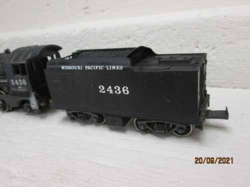 HO SCALE : LIMA : 2-8-2 MISSOURI PACIFIC LINES - STEAM LOCOMOTIVE