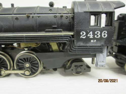 HO SCALE : LIMA : 2-8-2 MISSOURI PACIFIC LINES - STEAM LOCOMOTIVE