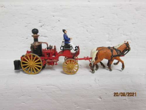 HO SCALE : HORSE DRAWN FIRE BRIGADE CART