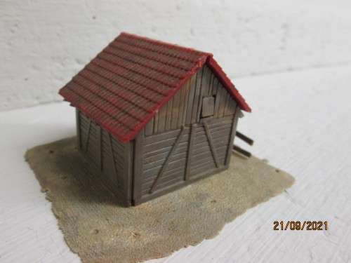 HO SCALE : SMALL WOODEN SHED