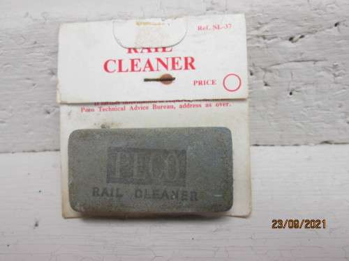 HO SCALE : PECO : RAIL CLEANER