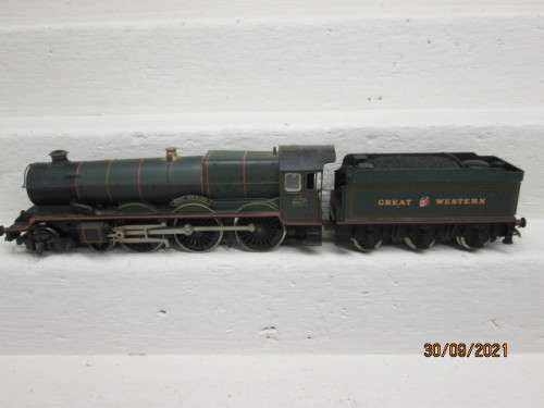 OO SCALE : HORNBY 4-6-0 GREAT WESTERN STEAM LOCOMOTIVE