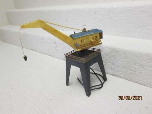 N SCALE : DOC YARD CRANE